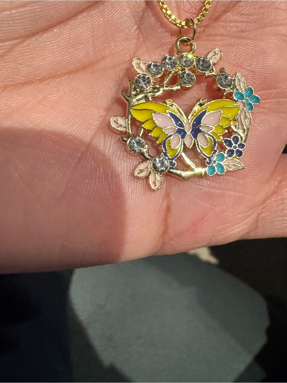 Butterfly Pendant 18k good plated Necklace with Yellow and Pink Enamel - Picture 5 of 8
